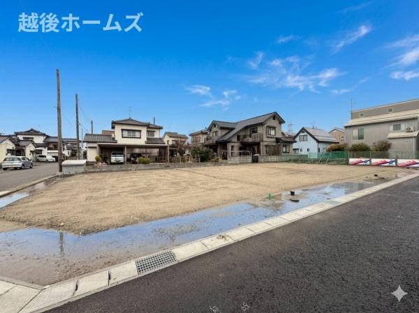 �O�ʓ��H�܂ތ��n�ʐ^ �����̓��������ʕ��E�d�l�ݔ��₨�����̑傫���̔�r�A�ߗׁE���ӊ��⒬���݂ȂǁA�����ł͂킩��Ȃ���񂪂������񂠂�܂��B���񌻒n�ɂĂ��m�F���������B