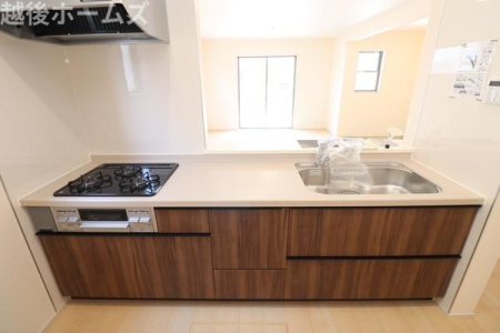 �L�b�`�� �y���Ў{�H��z�R���^�C�v�̃V�X�e���L�b�`���͎��[���L�x�I
�����̂��|�������₷���݌v�ɂȂ��Ă��܂�