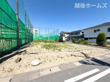�O�ʓ��H�܂ތ��n�ʐ^ �ߗׁE���ӊ��⒬���݂ȂǁA�����ł͂킩��Ȃ���񂪂������񂠂�܂��B���񌻒n�ɂĂ��m�F���������B
