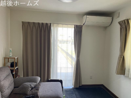 ���r���O -