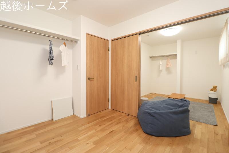 �m�� -