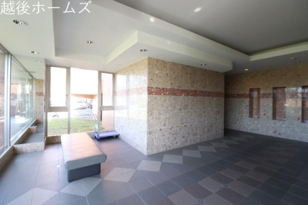 �G���g�����X -