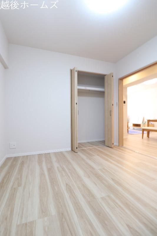 �m�� -