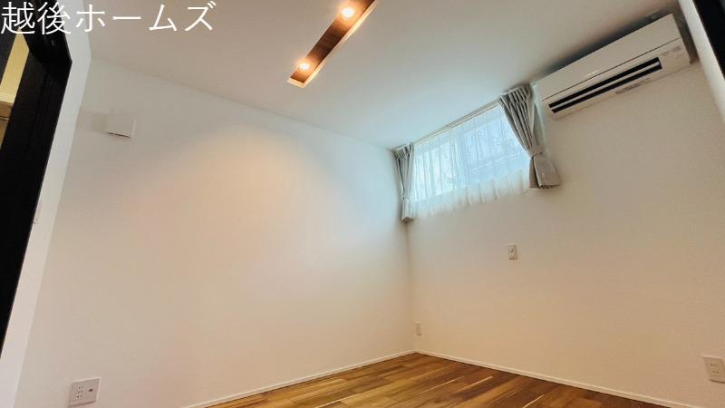 ���̑� �V���v���ȗm���Ȃ̂ŉƋ�Ȃǂ̃C���e���A�Ƃ��}�b�`���Ă�����ꊴ���o���₷���A�g�̉��̐��������₷���ł��ˁ�