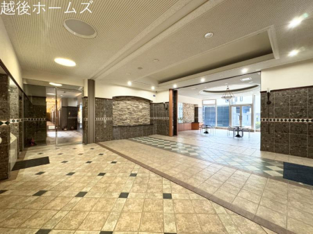 �G���g�����X -