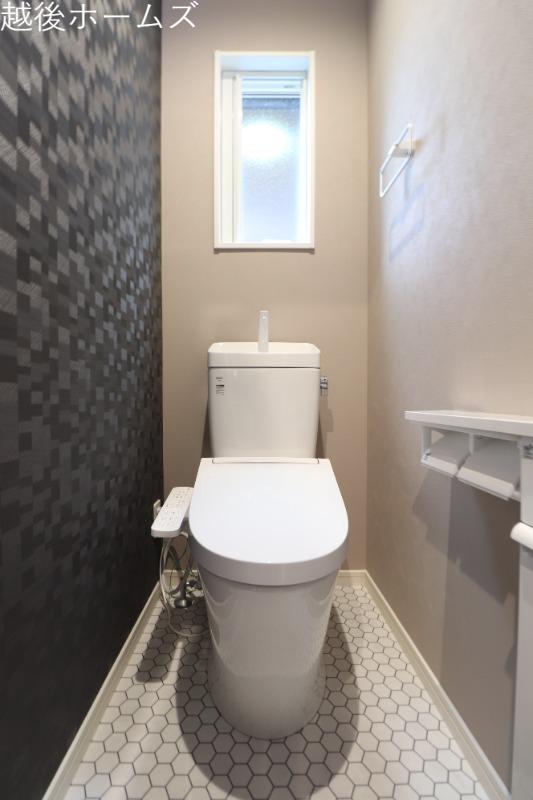 �g�C�� �y���Ў{�H����z���������E���K�ȉ��������g�C��