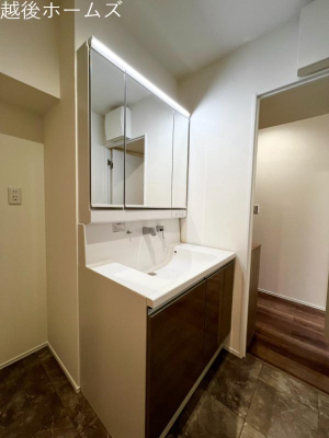 ���ʑ�E���ʏ� -