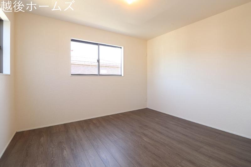 �m�� �e�m���͂Q�ʍ̌��݌v�A��������⊷�C�ɂ��z��������ԂɂȂ��Ă��܂��B
