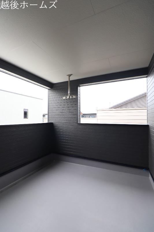 �o���R�j�[ -