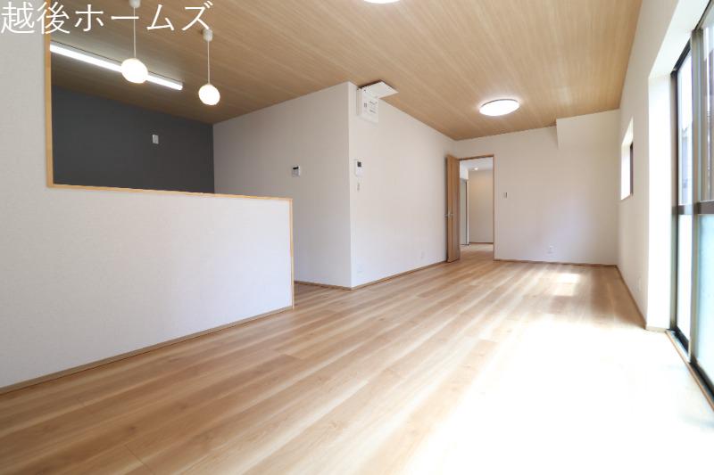 ���r���O �����Z�O�̎ʐ^�ɂȂ�܂��� �Ƒ��c���̎��Ԃ��߂�����L�X�������r���O