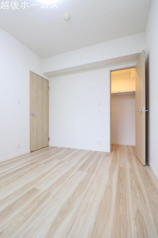 �m�� -