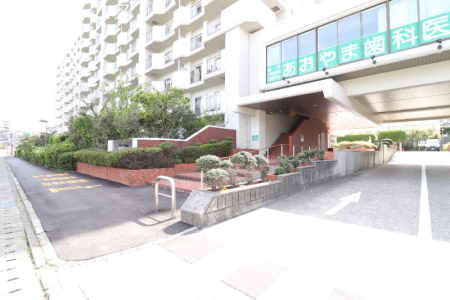 �G���g�����X -