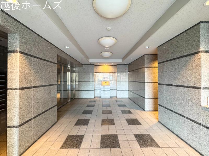 �G���g�����X -