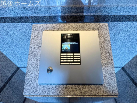 �G���g�����X -
