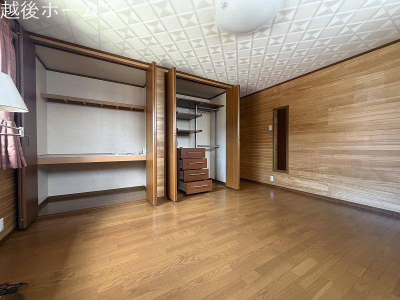 �m�� -