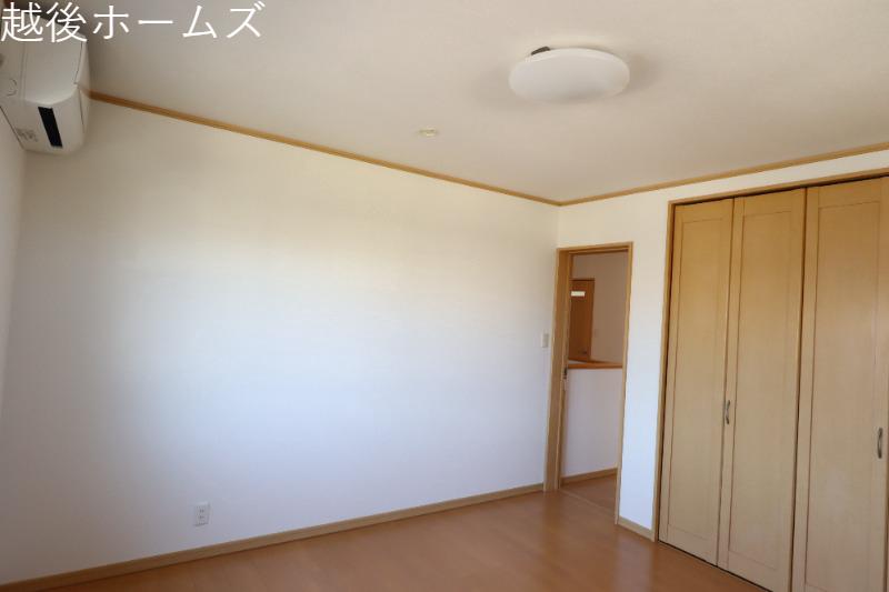 �m�� -