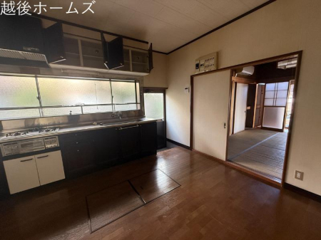 �L�b�`�� �y���t�H�[���O�z �c�j�ɗאڂ����a���͂��났�X�y�[�X�ɍœK�ł�