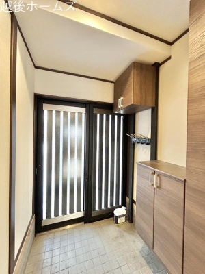���� ���ւɂ͑�e�ʂ̃V���[�Y�{�b�N�X���̗p�I ���փh�A�͈��S�̃_�u�����b�N�Ŗh�Ƒ΍���o�b�`���ł��I