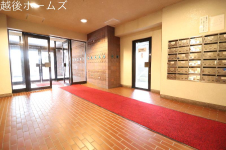 �G���g�����X -