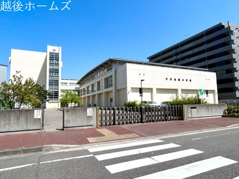 ���ӊ� �V���s�����㒷�䏬�w�Z