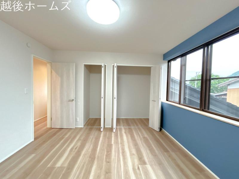 �m�� �V���v���ȗm���Ȃ̂ŉƋ�Ȃǂ̃C���e���A�Ƃ��}�b�`���Ă�����ꊴ���o���₷���A�g�̉��̐��������₷���ł��ˁ�