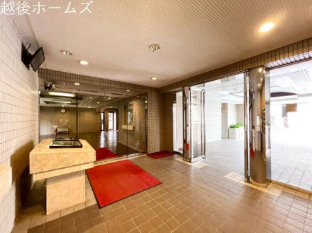 �G���g�����X -