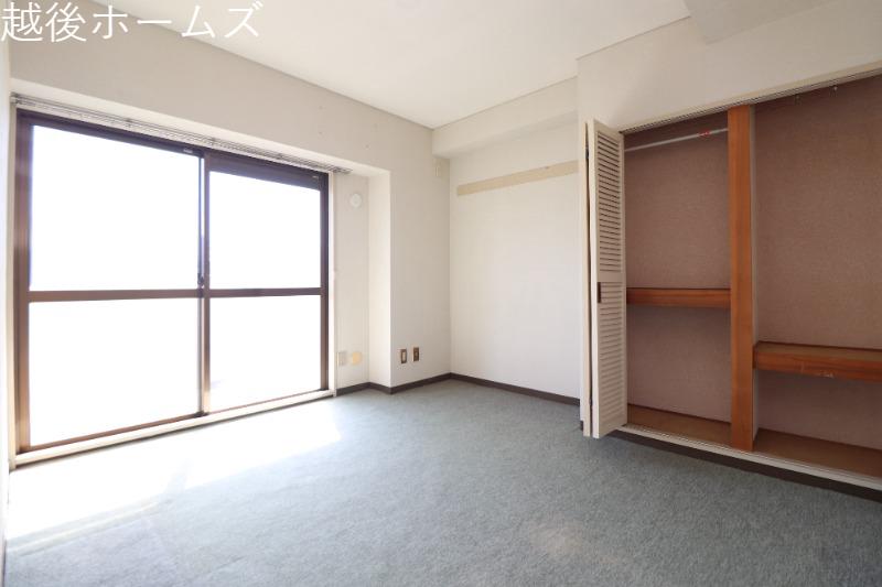 �m�� -