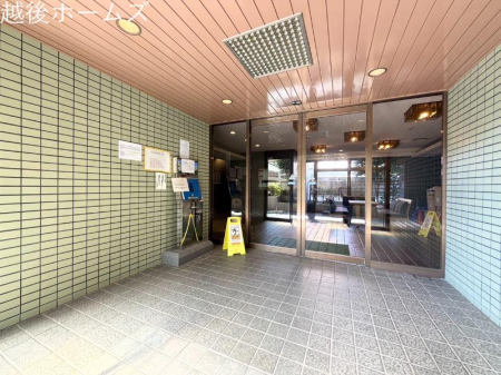 �G���g�����X -