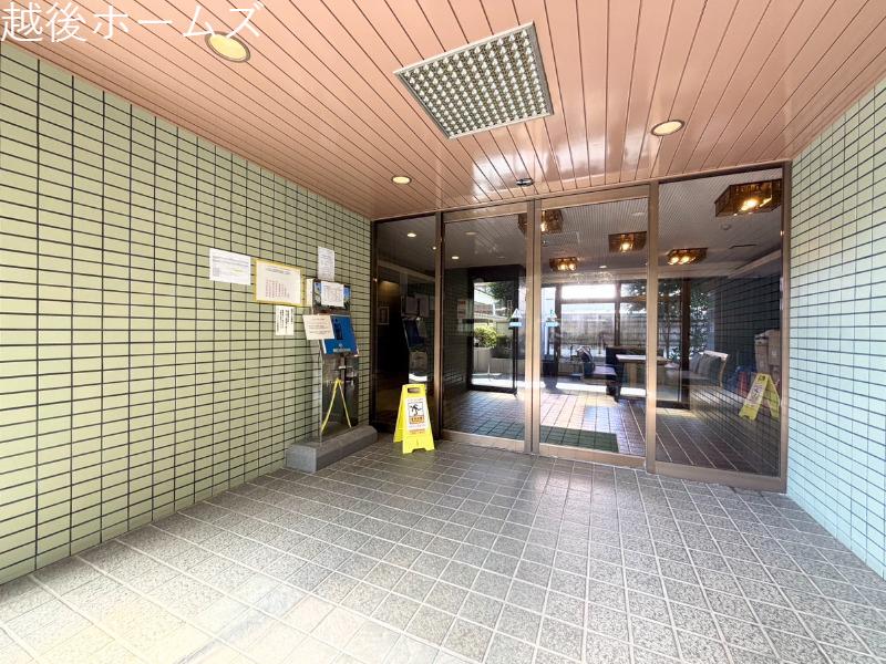 �G���g�����X -
